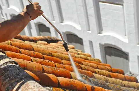 Nettoyage de toitures - Misérieux